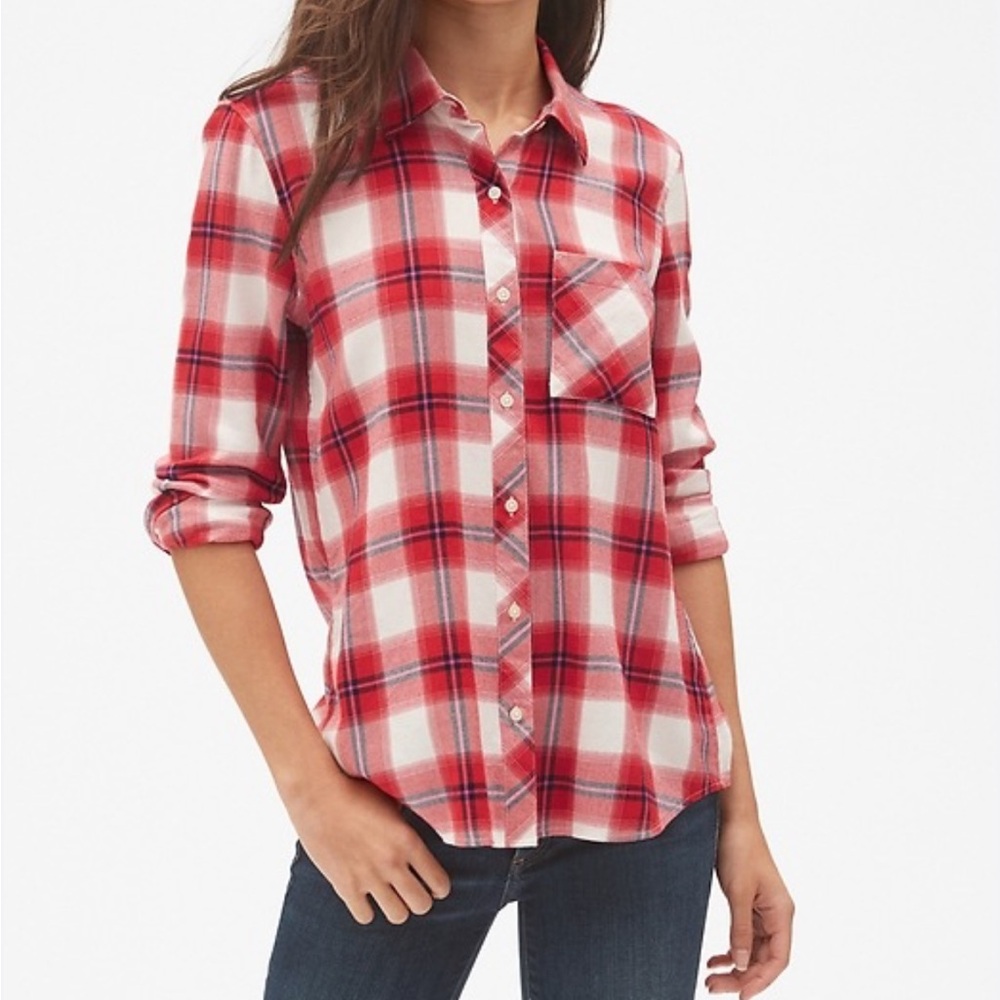 Gap Button Up Shirt